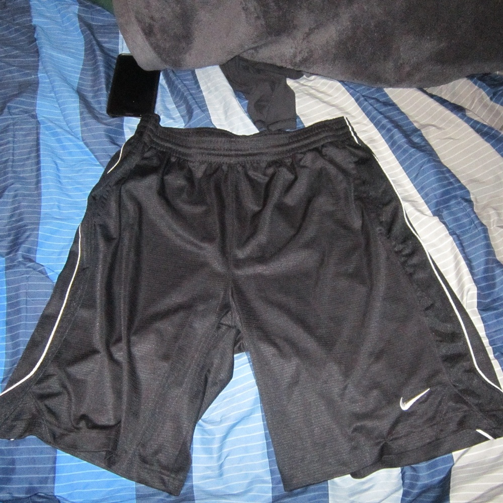 Mens Black Nike Basketball Shorts XL